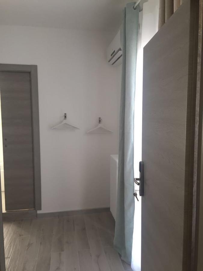 B&B Piazza Marconi 曼弗雷多尼亚 外观 照片