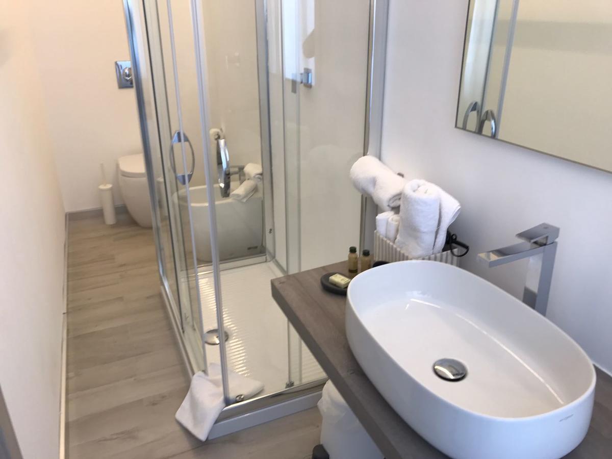 B&B Piazza Marconi 曼弗雷多尼亚 外观 照片